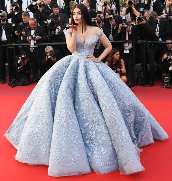 Aishwarya Rai Dazzles in Midnight Blue Elie Saab at Cannes